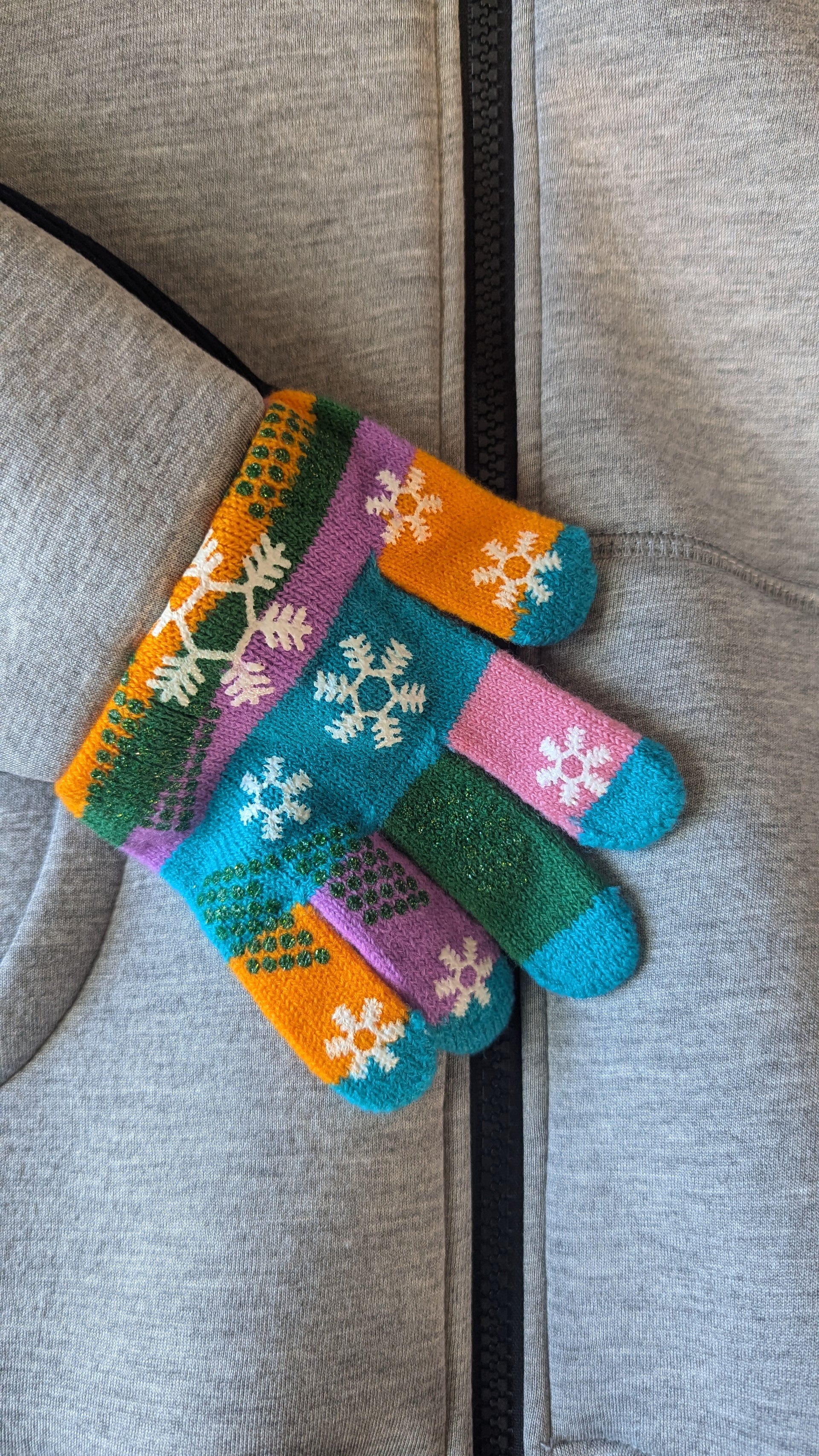 (Size 12-14) Kids Hoodie With Attached Gloves - Pick Your Gloves.